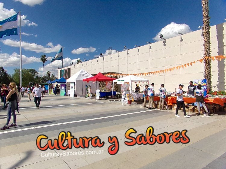 https://culturaysabores.com.ar/images/articleContent/feria-del-libro-san-martin-2018/pic-9.jpeg